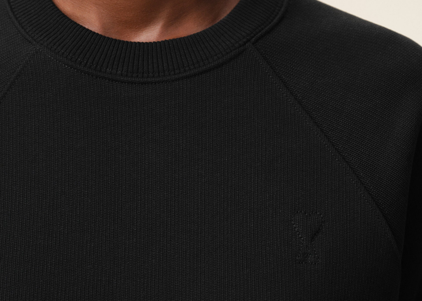 Ami De Coeur Embossed Sweatshirt Black