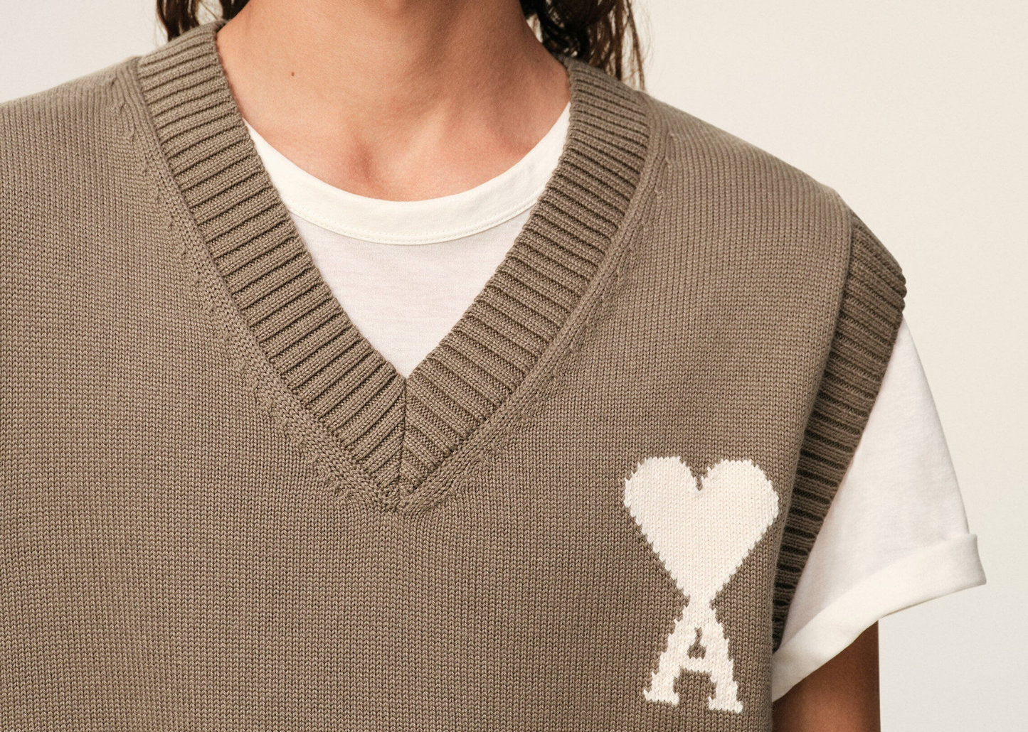Ami De Coeur Sleeveless Sweater Beige