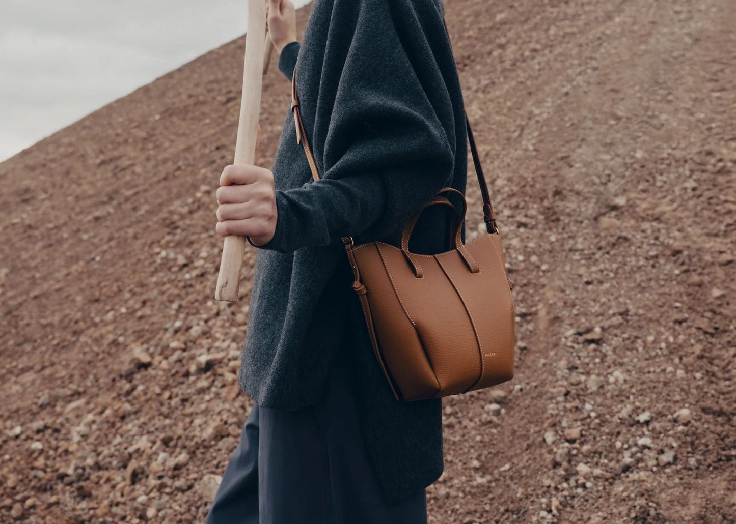 Cyme Tote Nano Edition Textured Camel