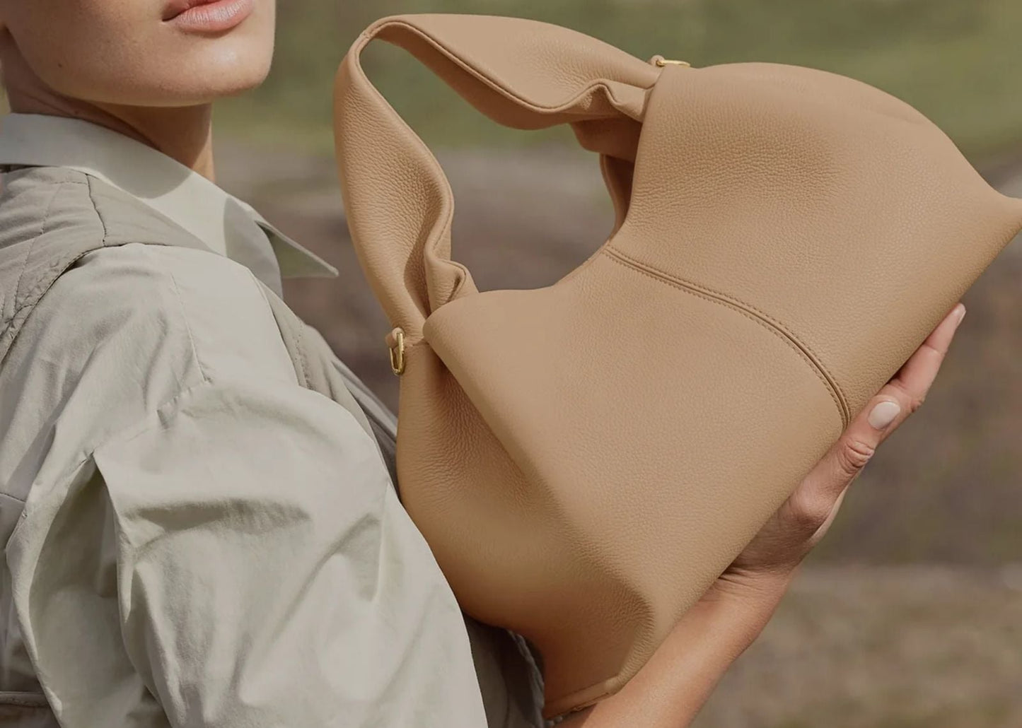 Numéro Neuf Edition Textured Beige