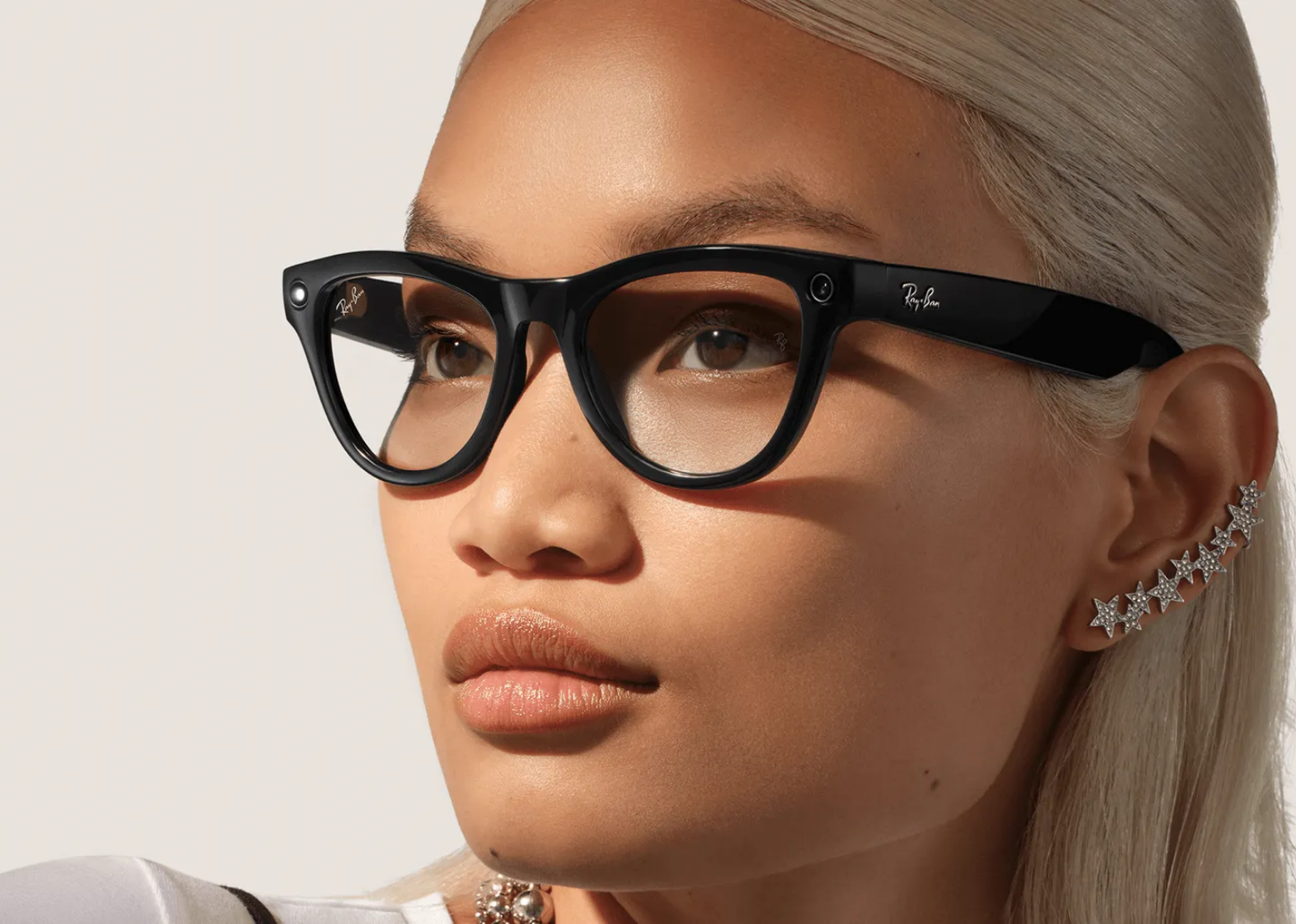 Meta Skyler Gen 1 AI Smart Glasses Clear Lens Shiny Black