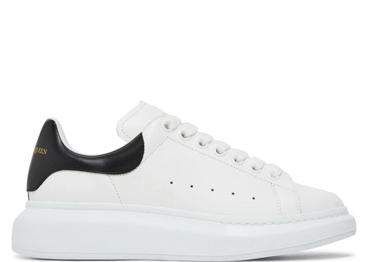 Oversized White Black (W)