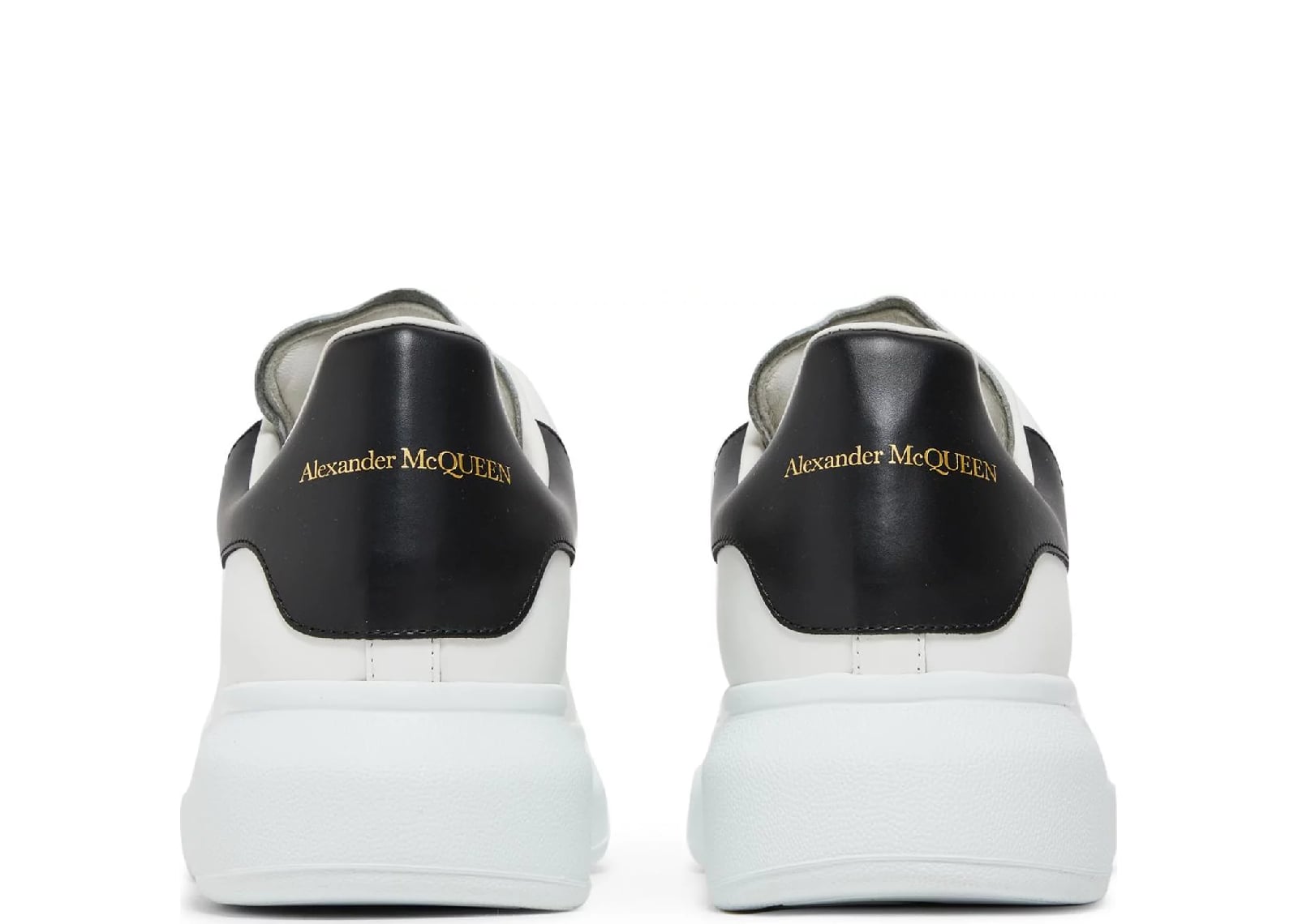 Oversized White Black (W)