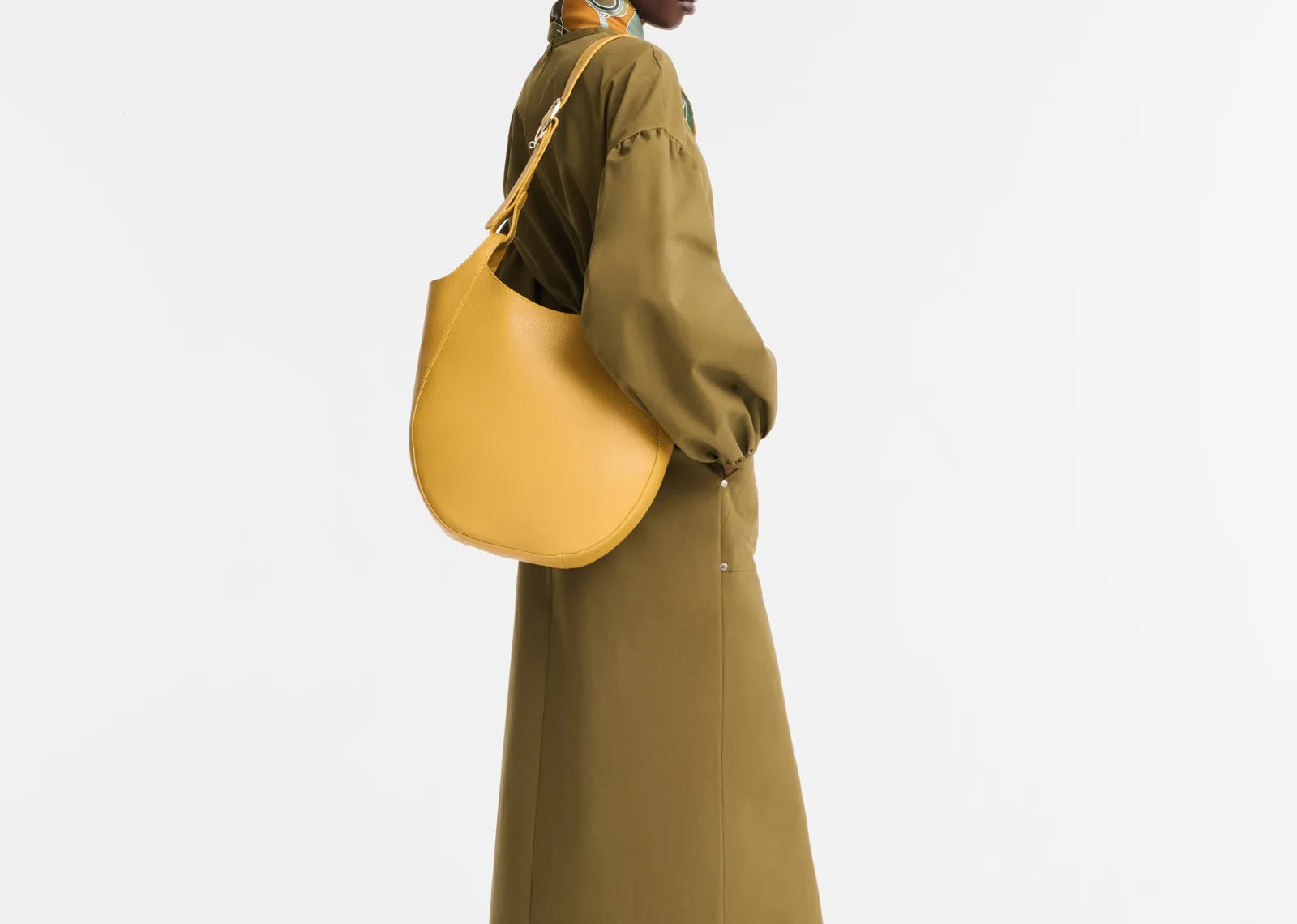 Le Foulonné Lare Hobo Bag Nutmeg