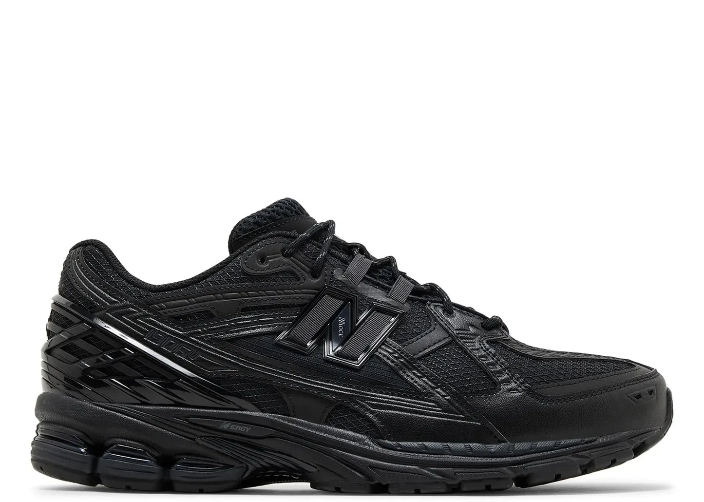 1906U Triple Black