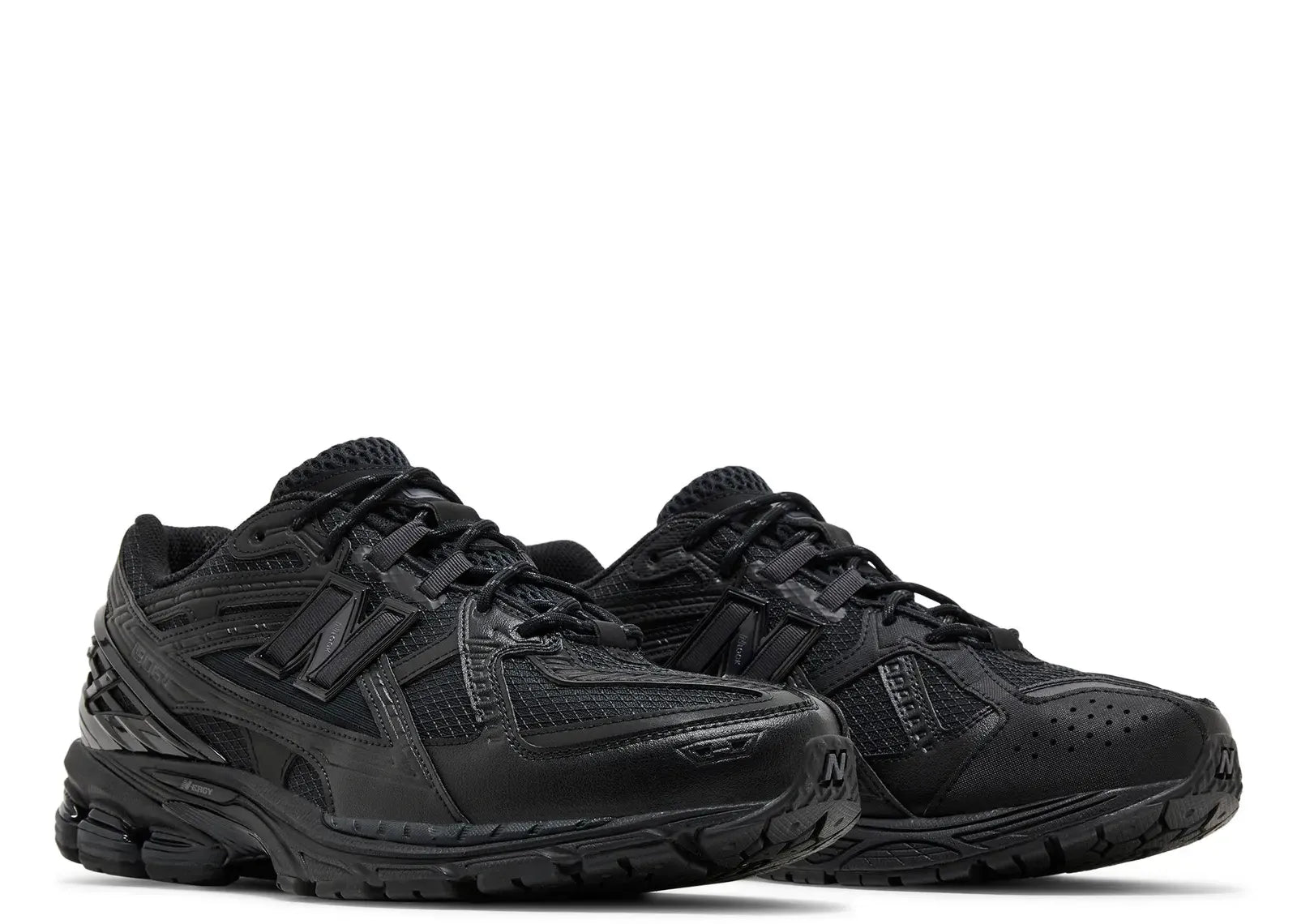 1906U Triple Black