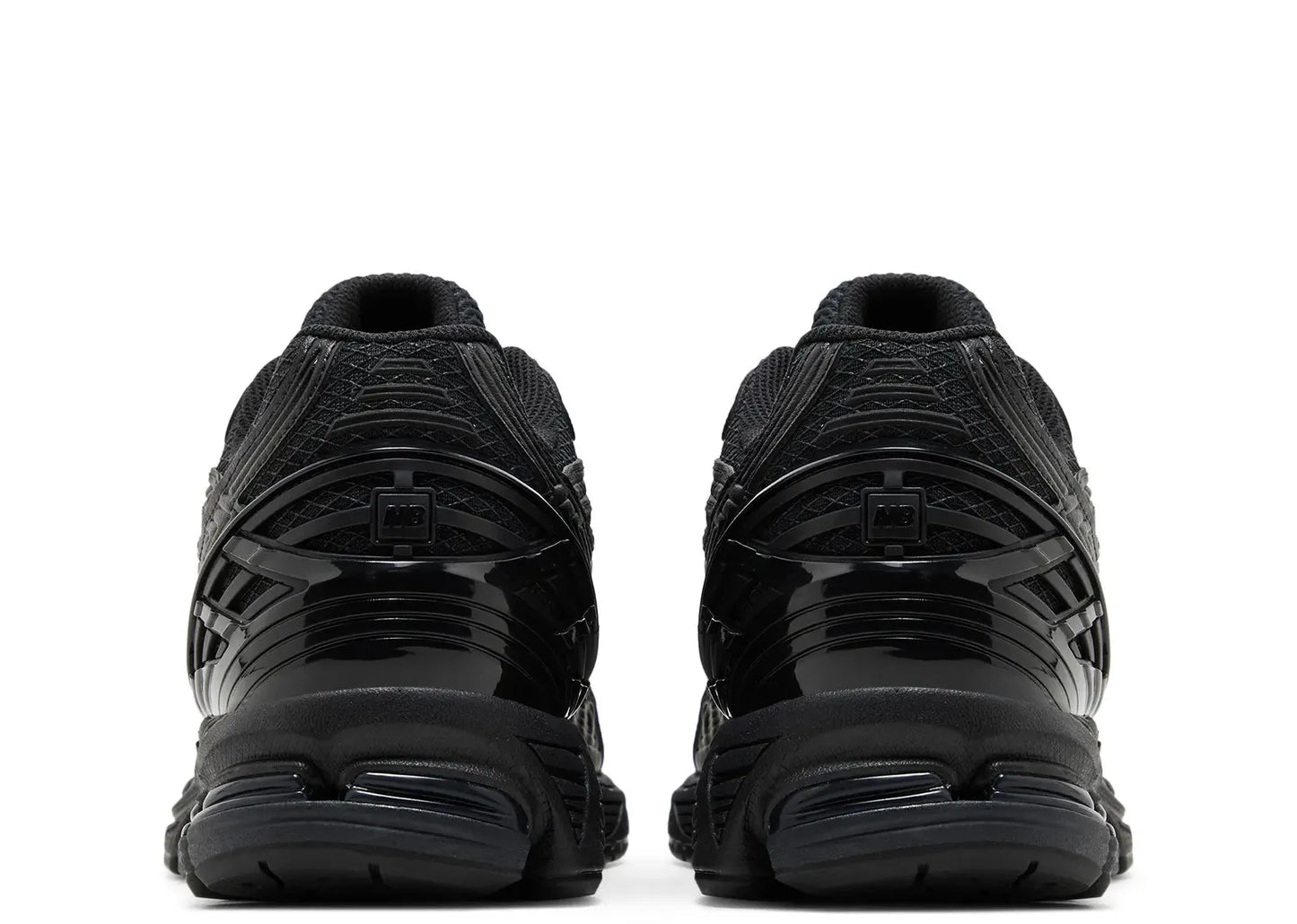 1906U Triple Black