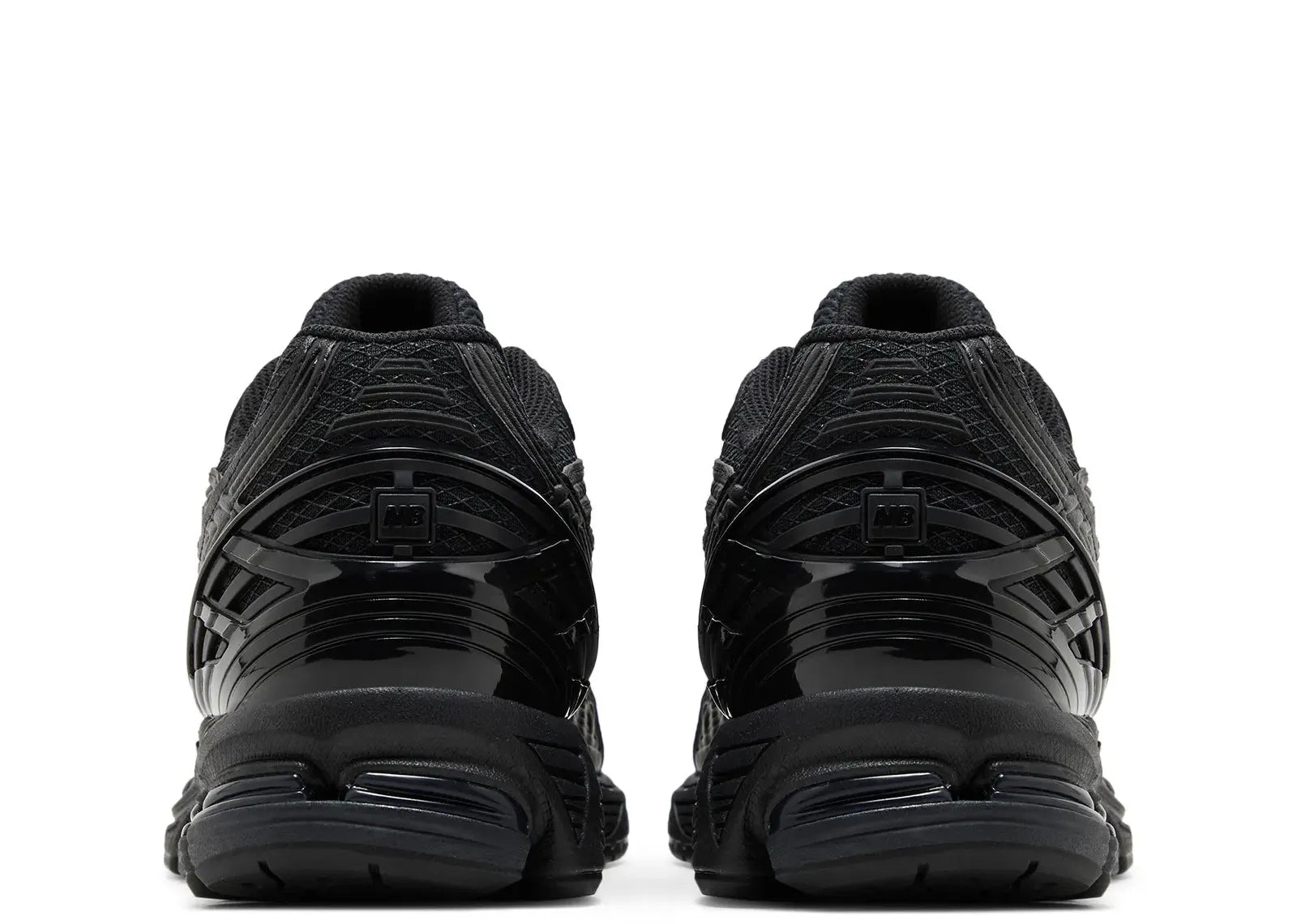 1906U Triple Black