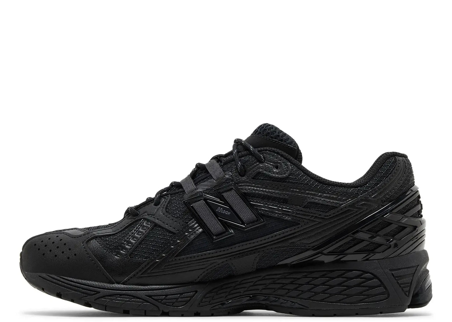 1906U Triple Black