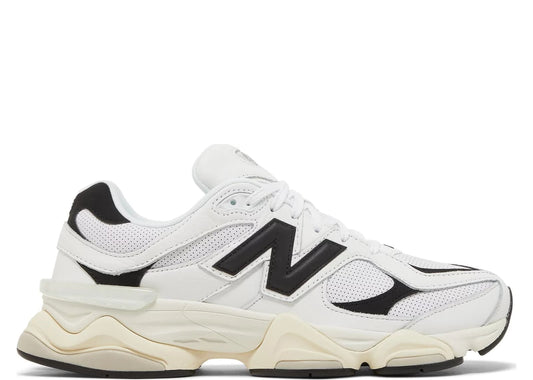9060 White Black