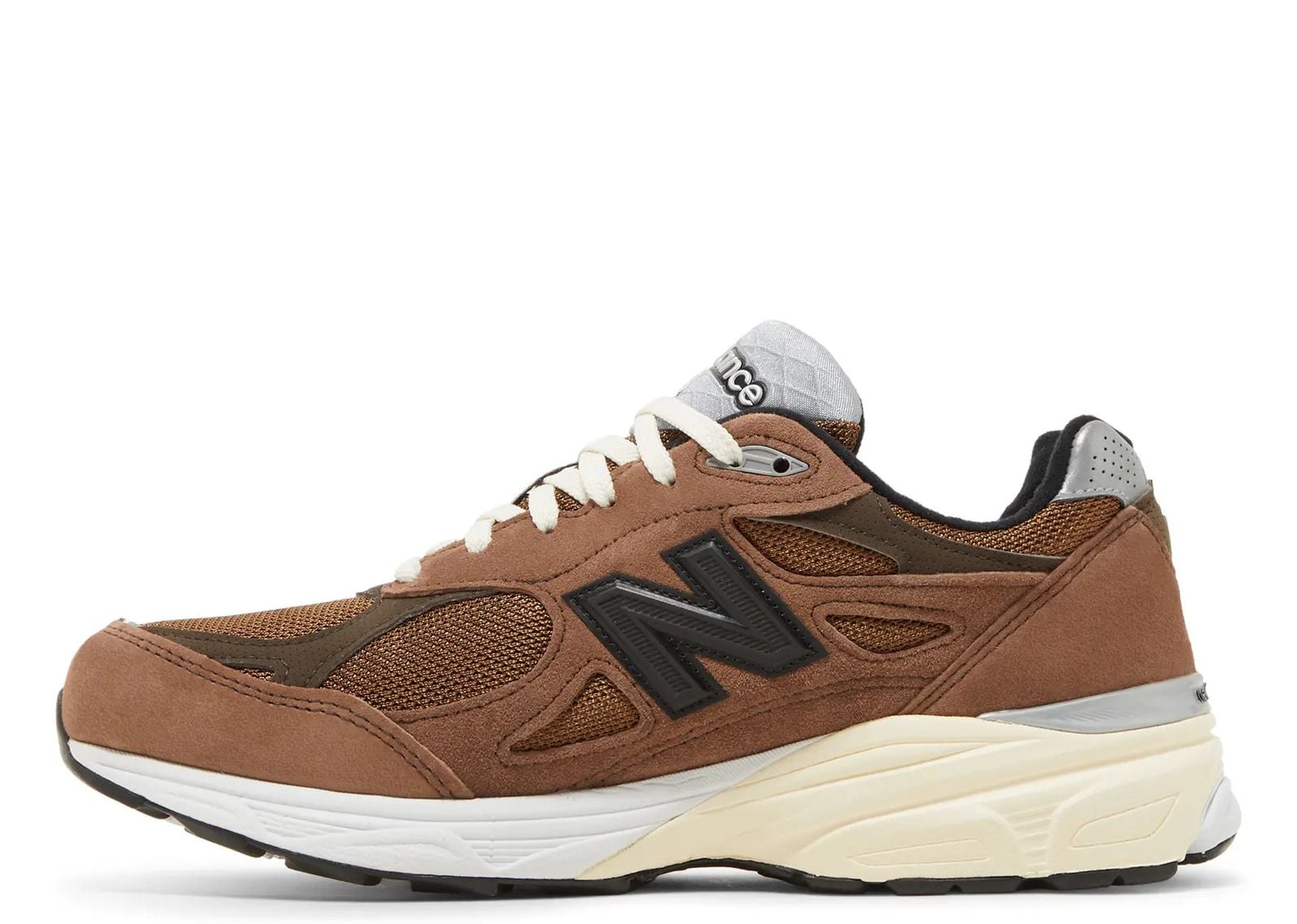 990v3 MiUSA JJJJound Montréal