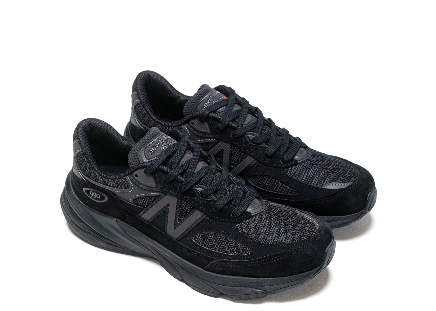 990v6 Triple Black
