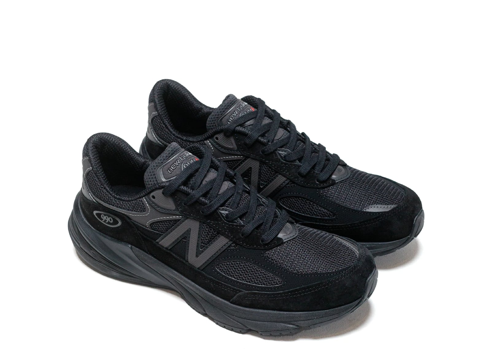990v6 Triple Black