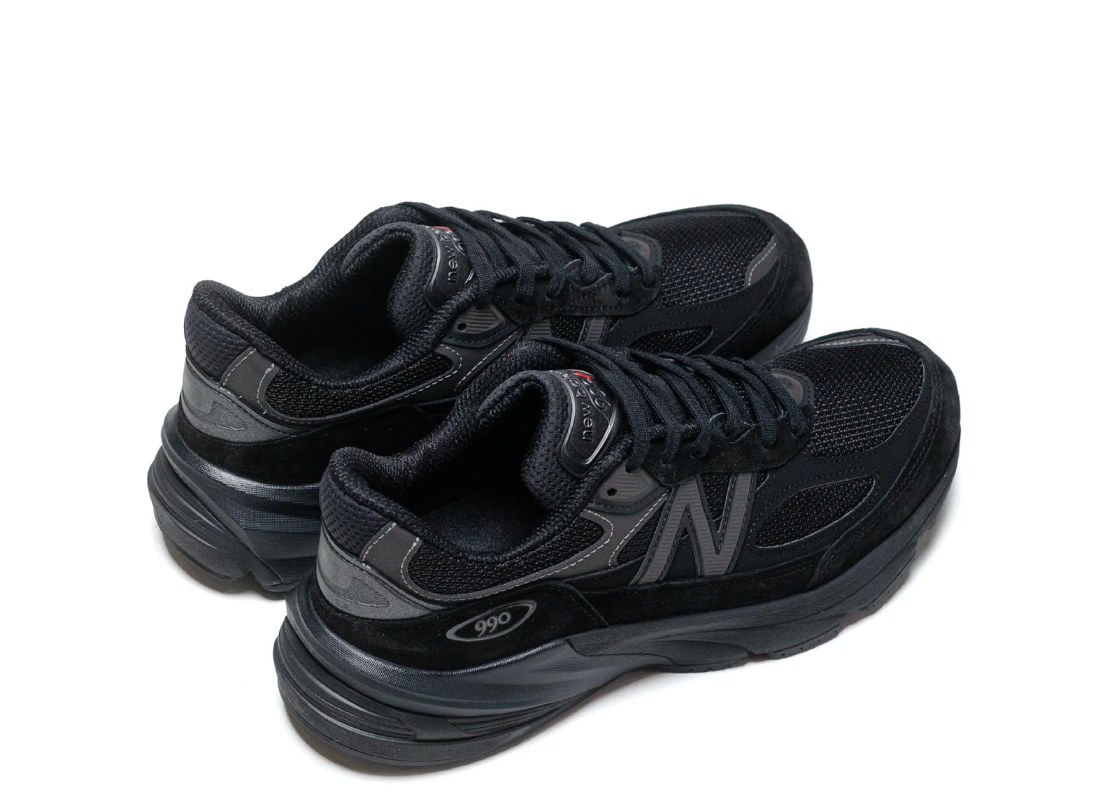 990v6 Triple Black