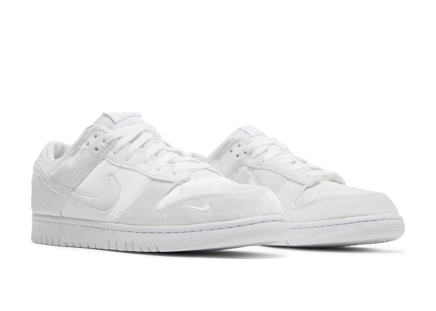Dunk Low Dover Street Market Triple White Velvet