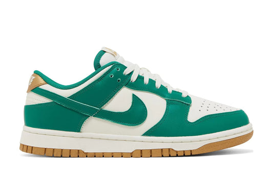 Dunk Low Malachite University Gold (W)
