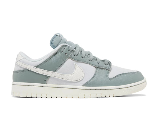 Dunk Low Mica Green