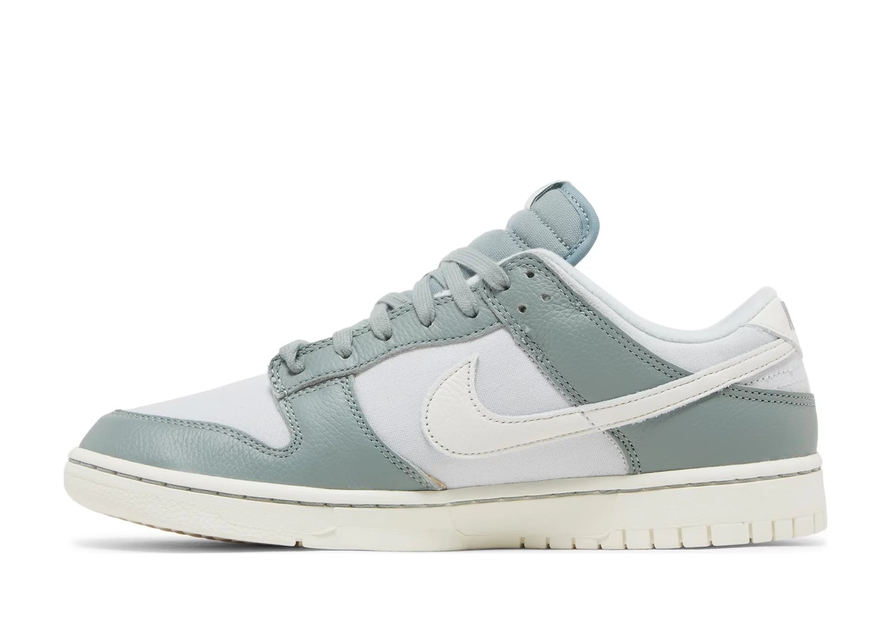 Dunk Low Mica Green