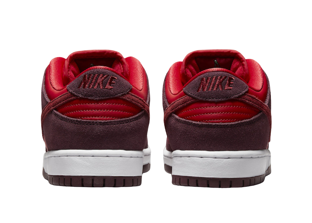 SB Dunk Low Cherry