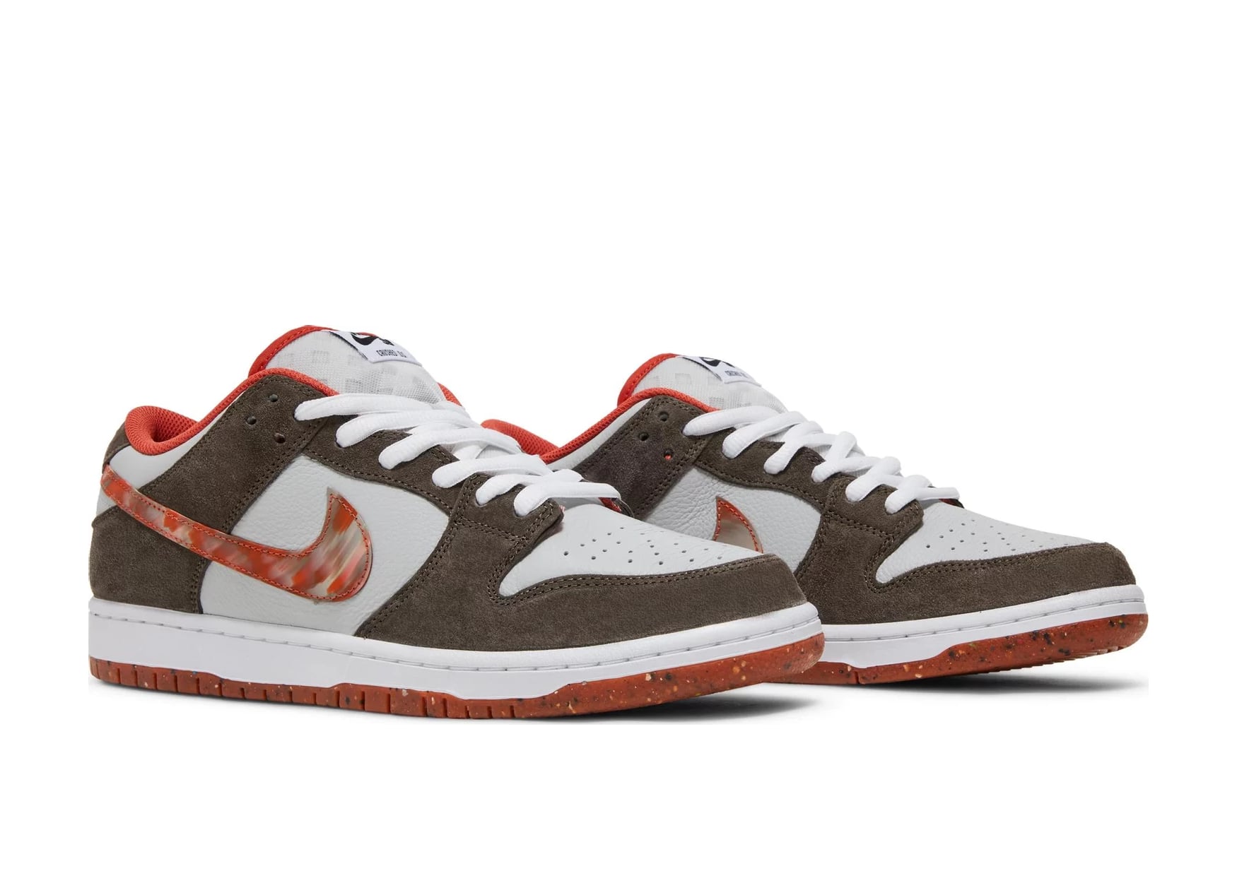 SB Dunk Low Crushed D.C.