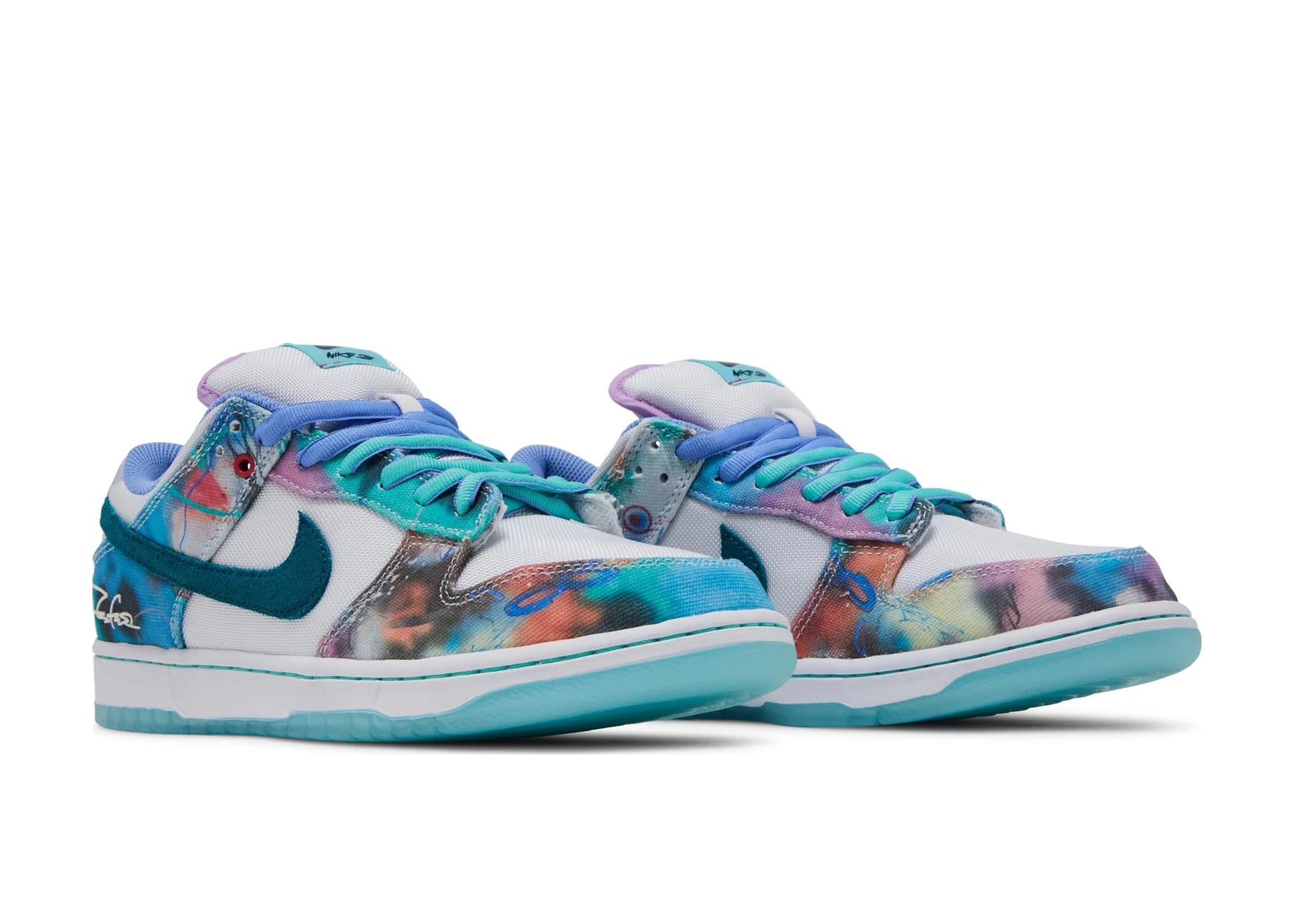 SB Dunk Low Futura Laboratories Bleached Aqua