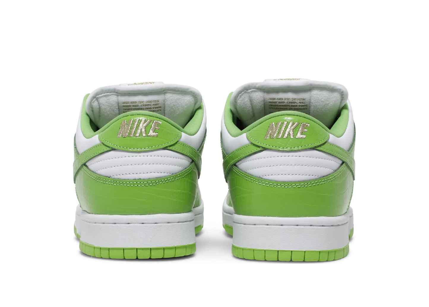 SB Dunk Low Supreme Stars Mean Green (2021)