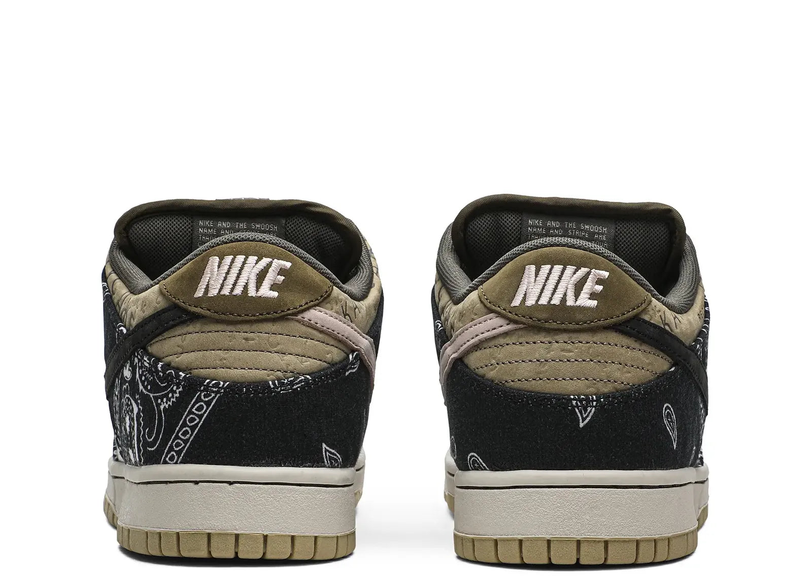 SB Dunk Low Travis Scott