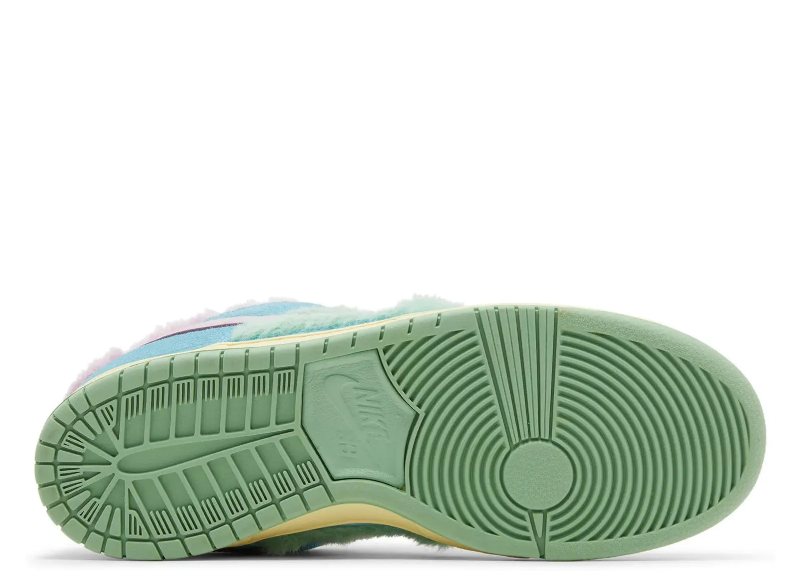 SB Dunk Low Verdy Visty