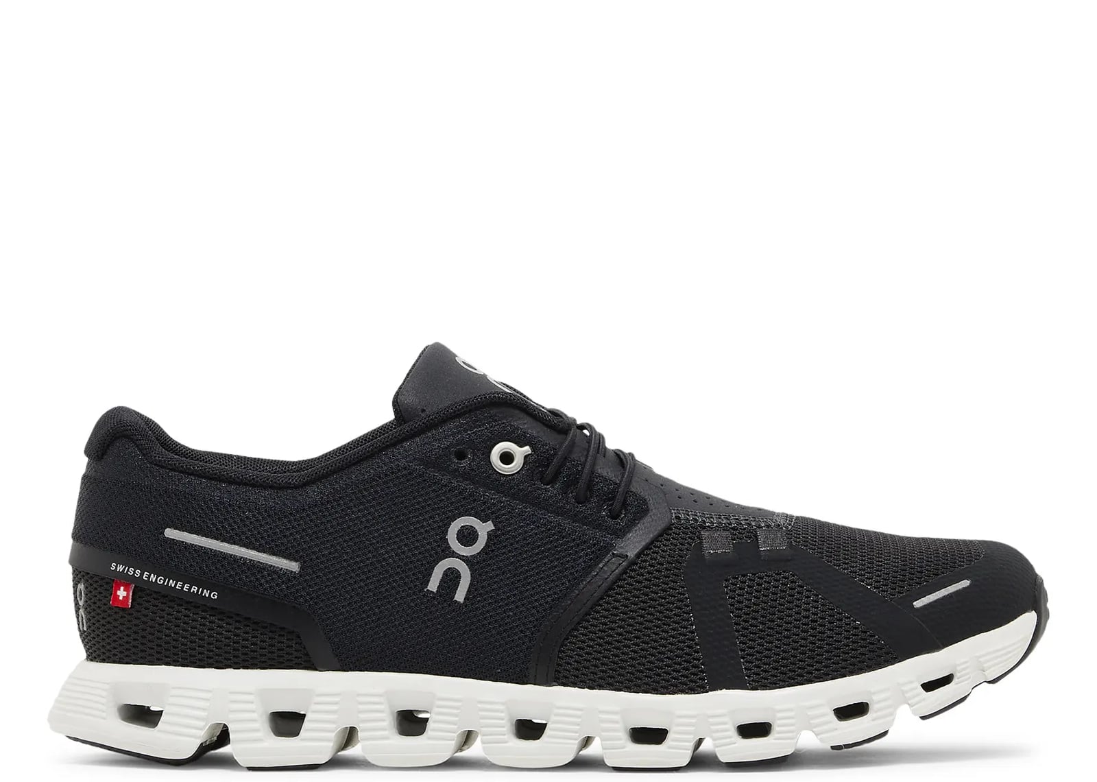Cloud 5 Black White