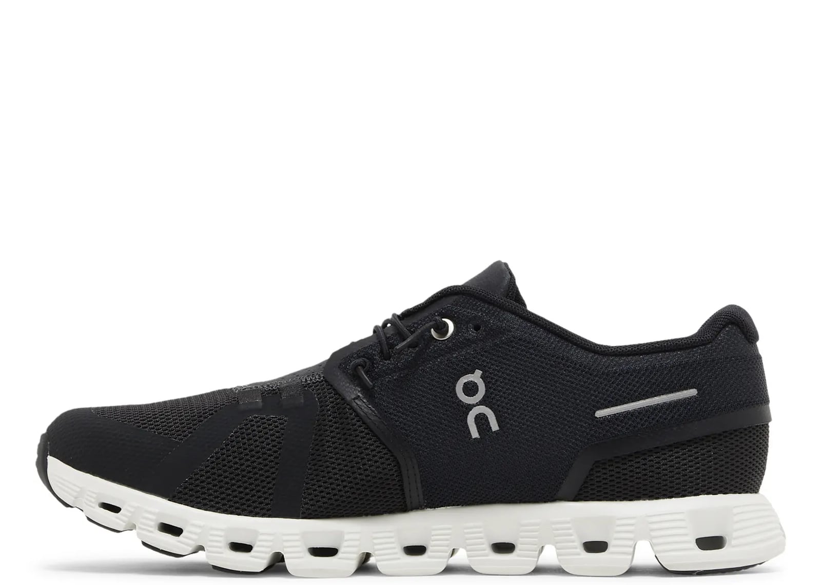 Cloud 5 Black White