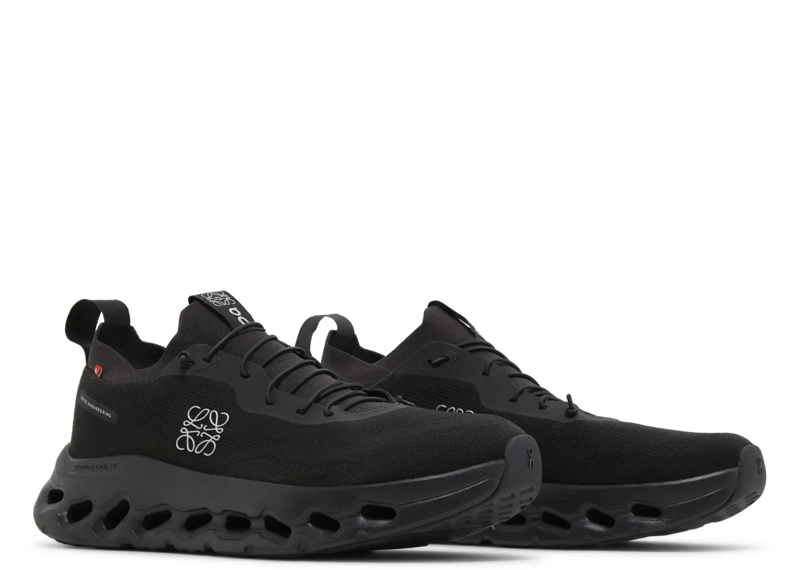 Cloudtilt LOEWE All Black