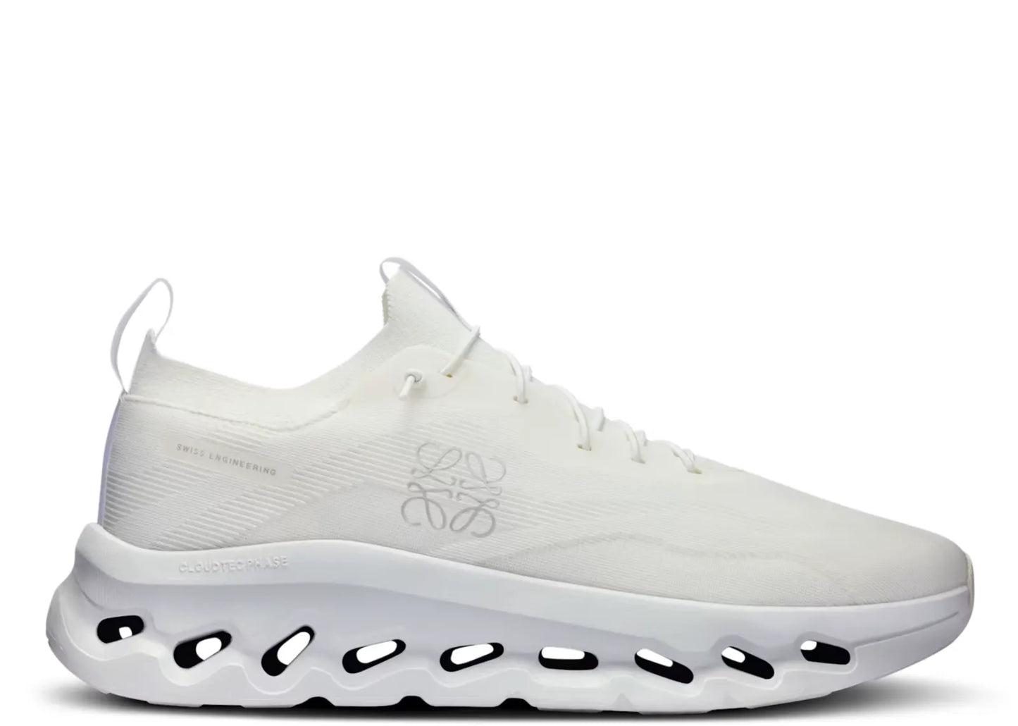 Cloudtilt LOEWE All White