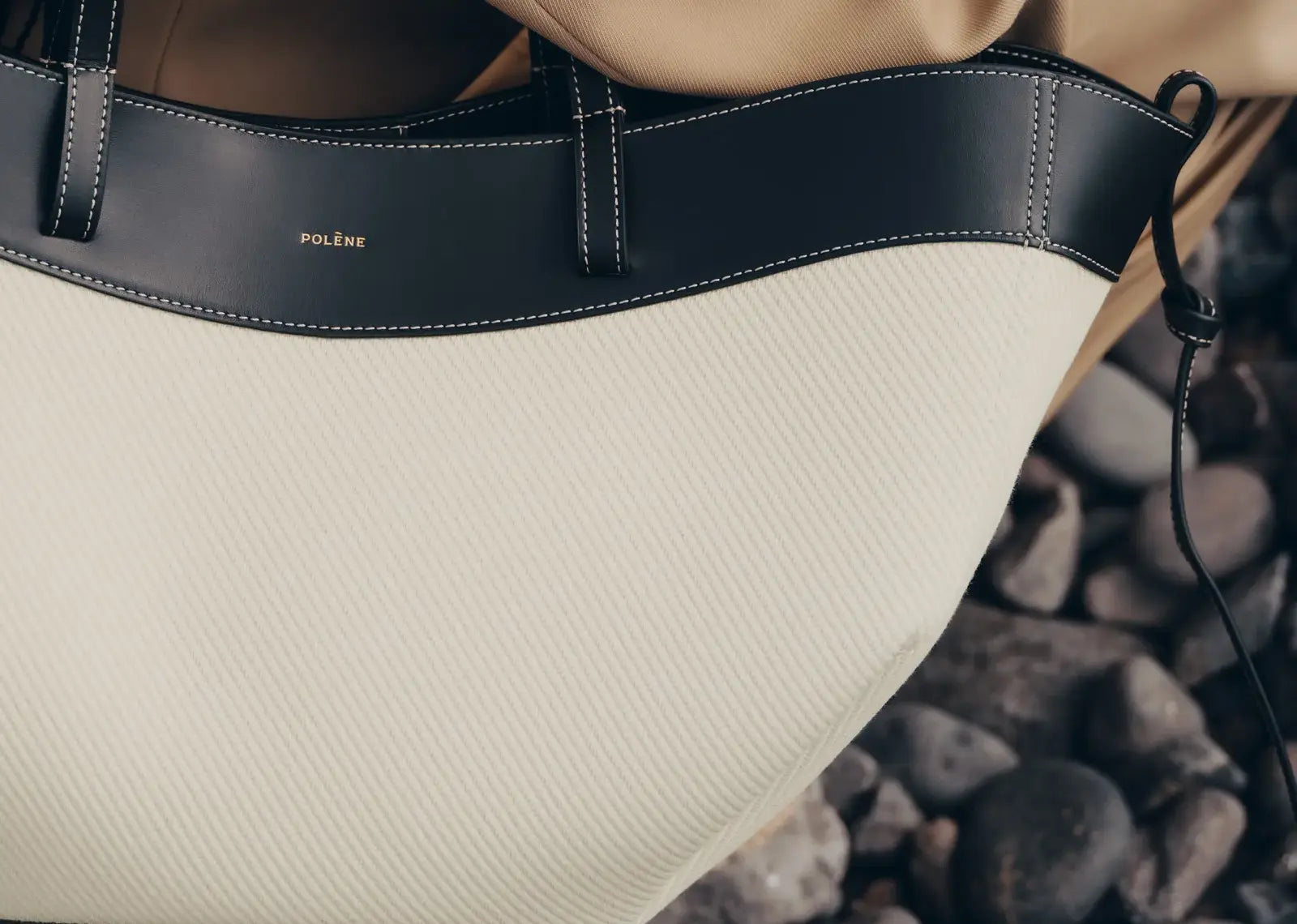 Cyme Edition Black Canvas