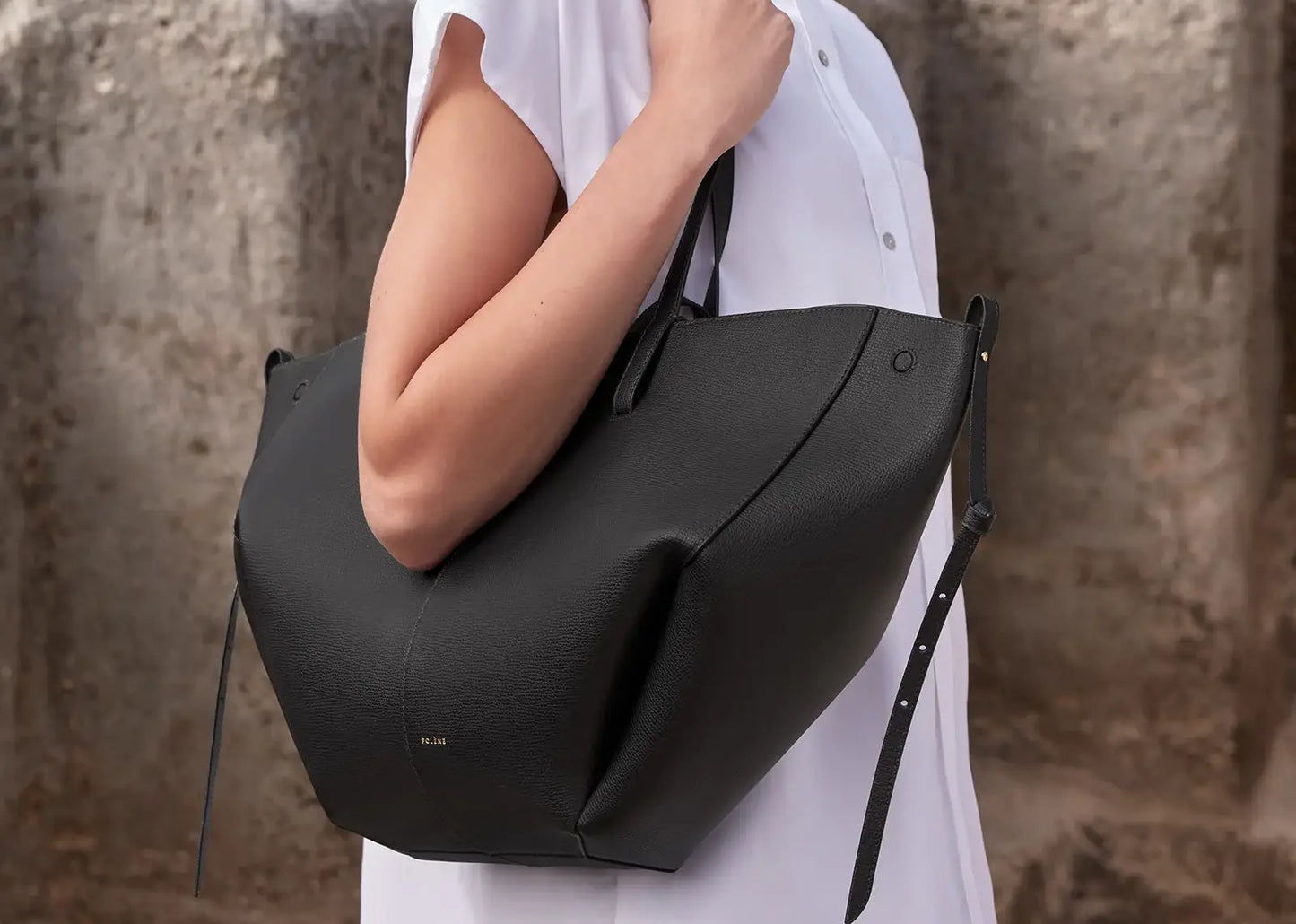 Cyme Edition Textured Black