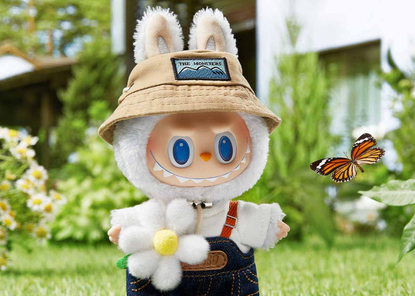 Labubu The Monsters Fall In Wild Vinyl Plush Doll Pendant Keychain