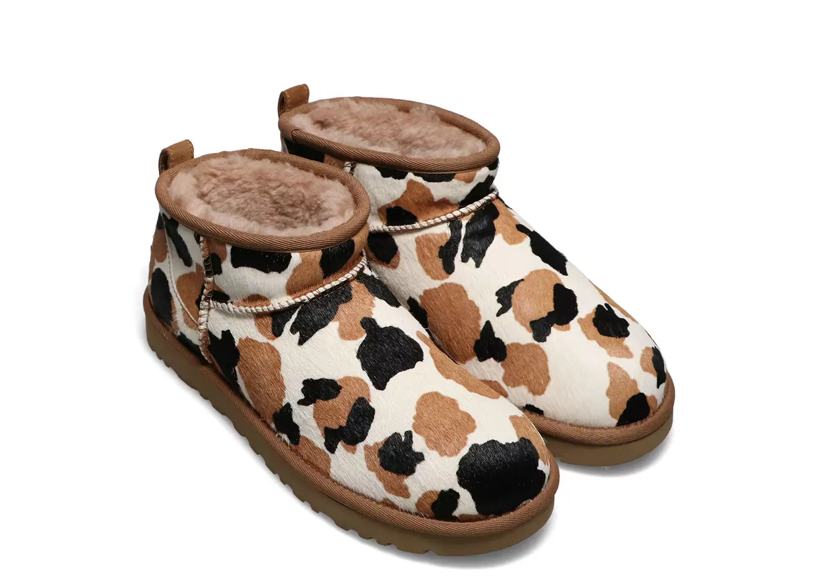 Classic Ultra Mini Boot Cow Print (W)