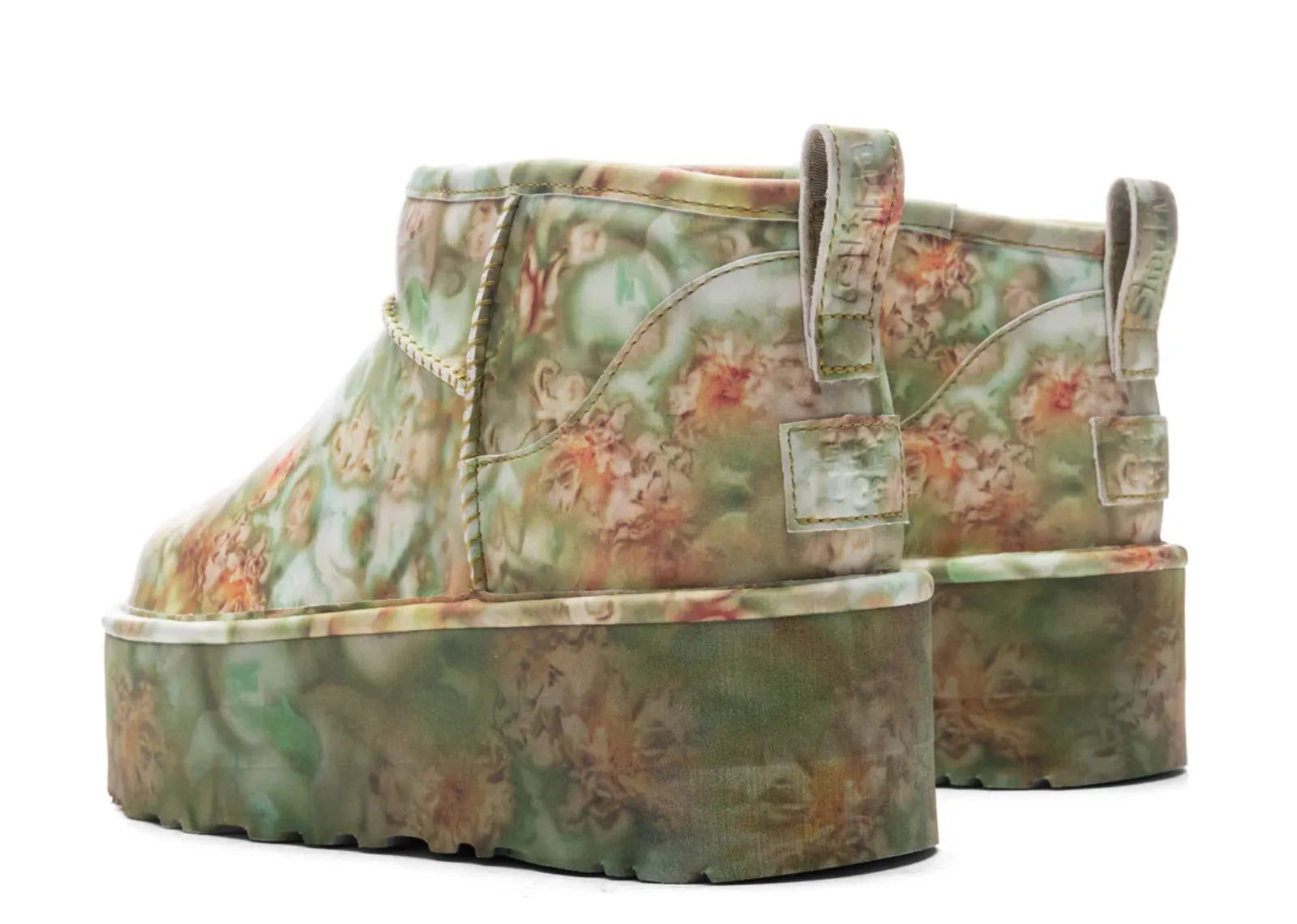 Classic Ultra Mini Platform Boot Collina Strada Green Floral