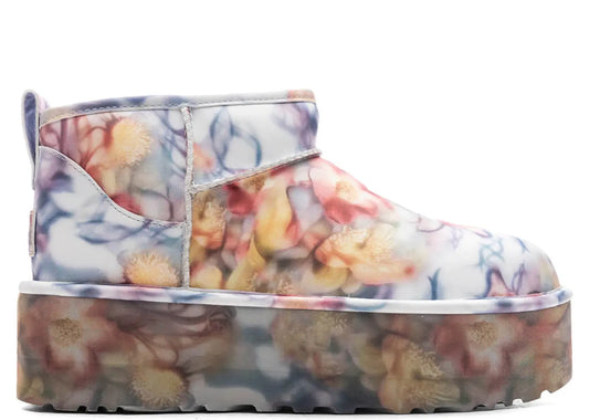 Classic Ultra Mini Platform Boot Collina Strada Light Blue Floral