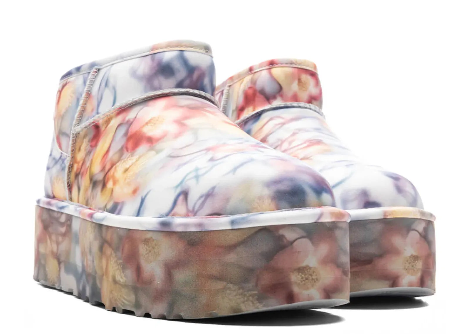 Classic Ultra Mini Platform Boot Collina Strada Light Blue Floral