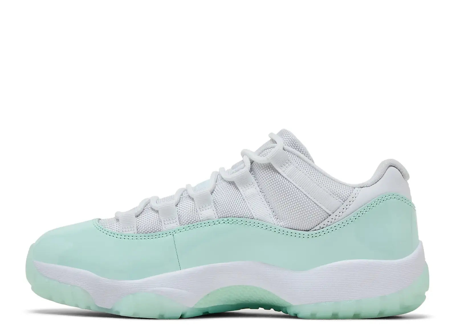 11 Retro Low Igloo (W)