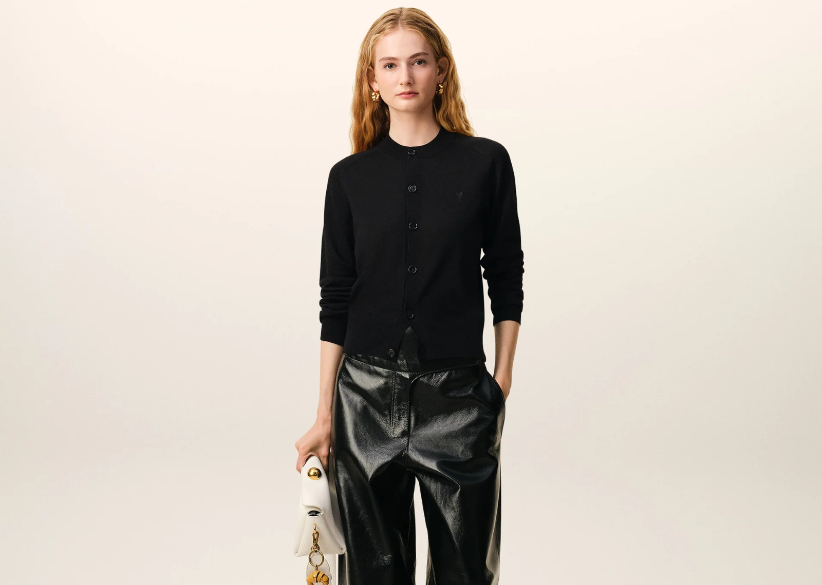 Ami De Coeur Crewneck Cardigan Black