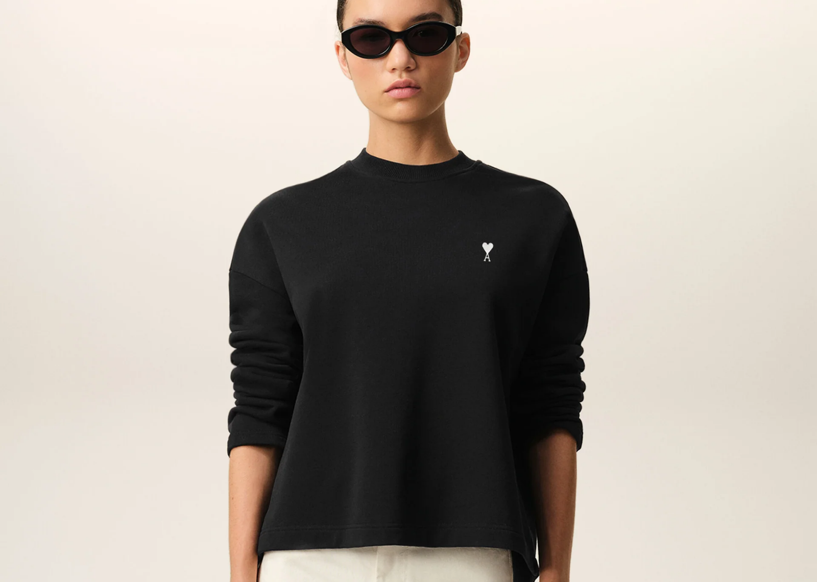 Ami De Coeur Cropped Sweatshirt Black
