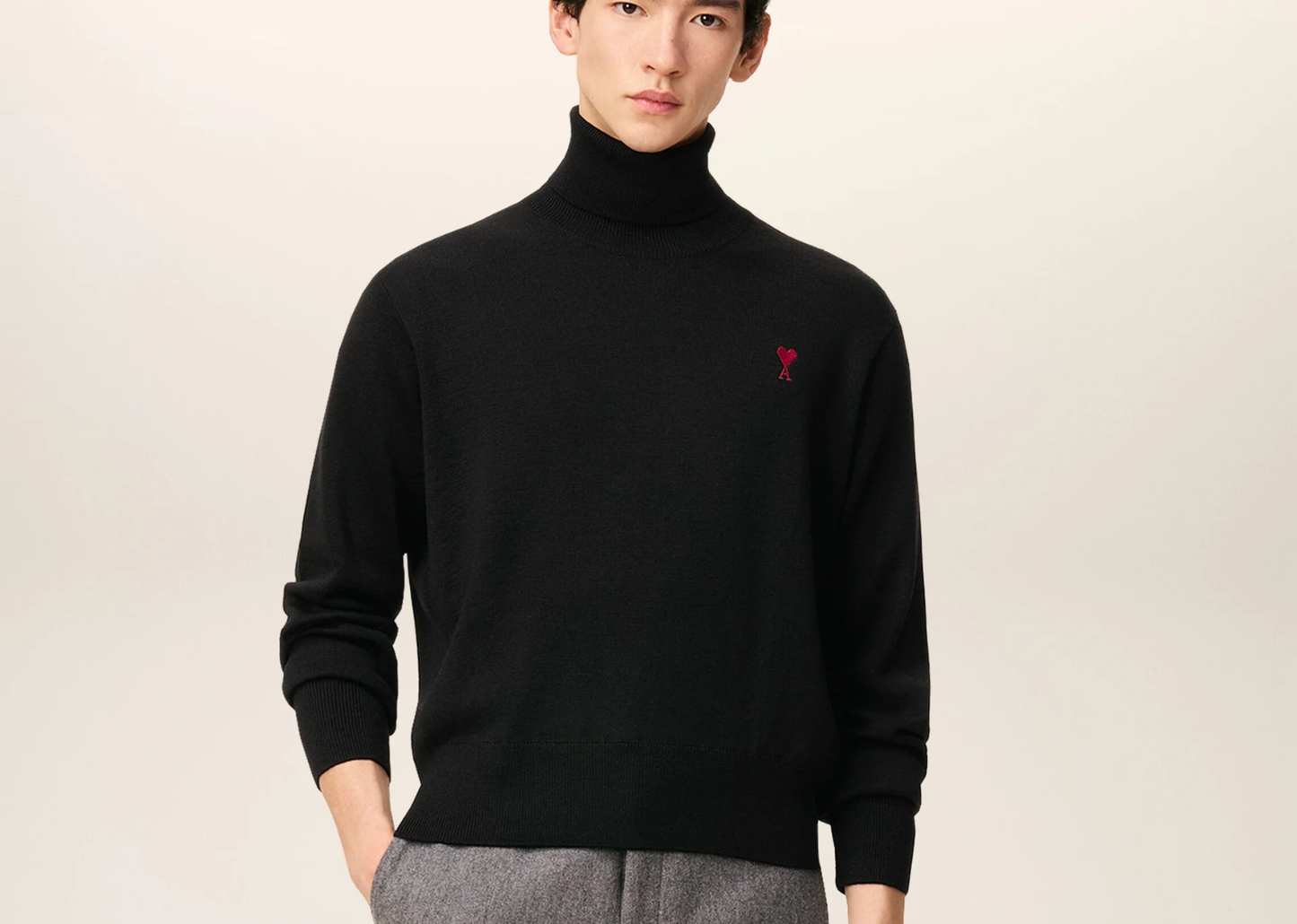 Ami De Coeur Turtle Neck Sweater Black Red