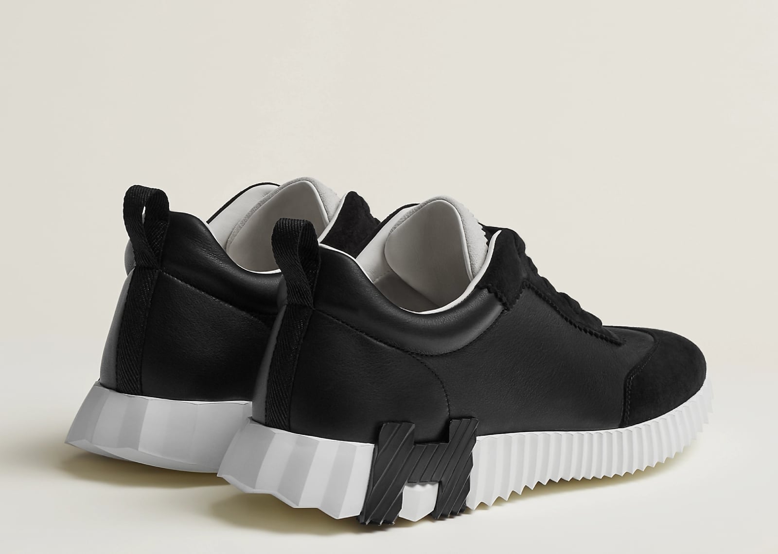Bouncing Sneaker Black