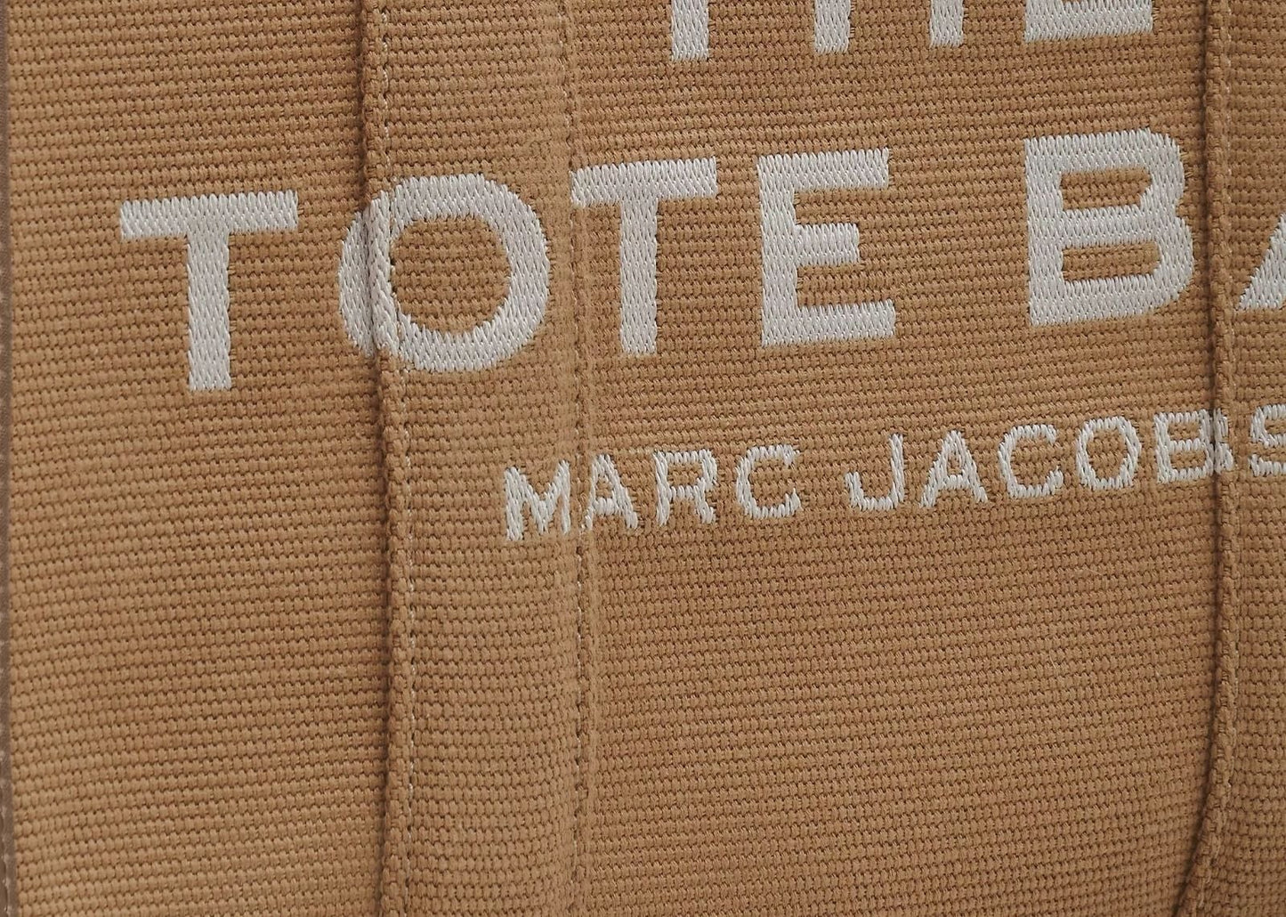 The Medium Tote Bag Jacquard Camel
