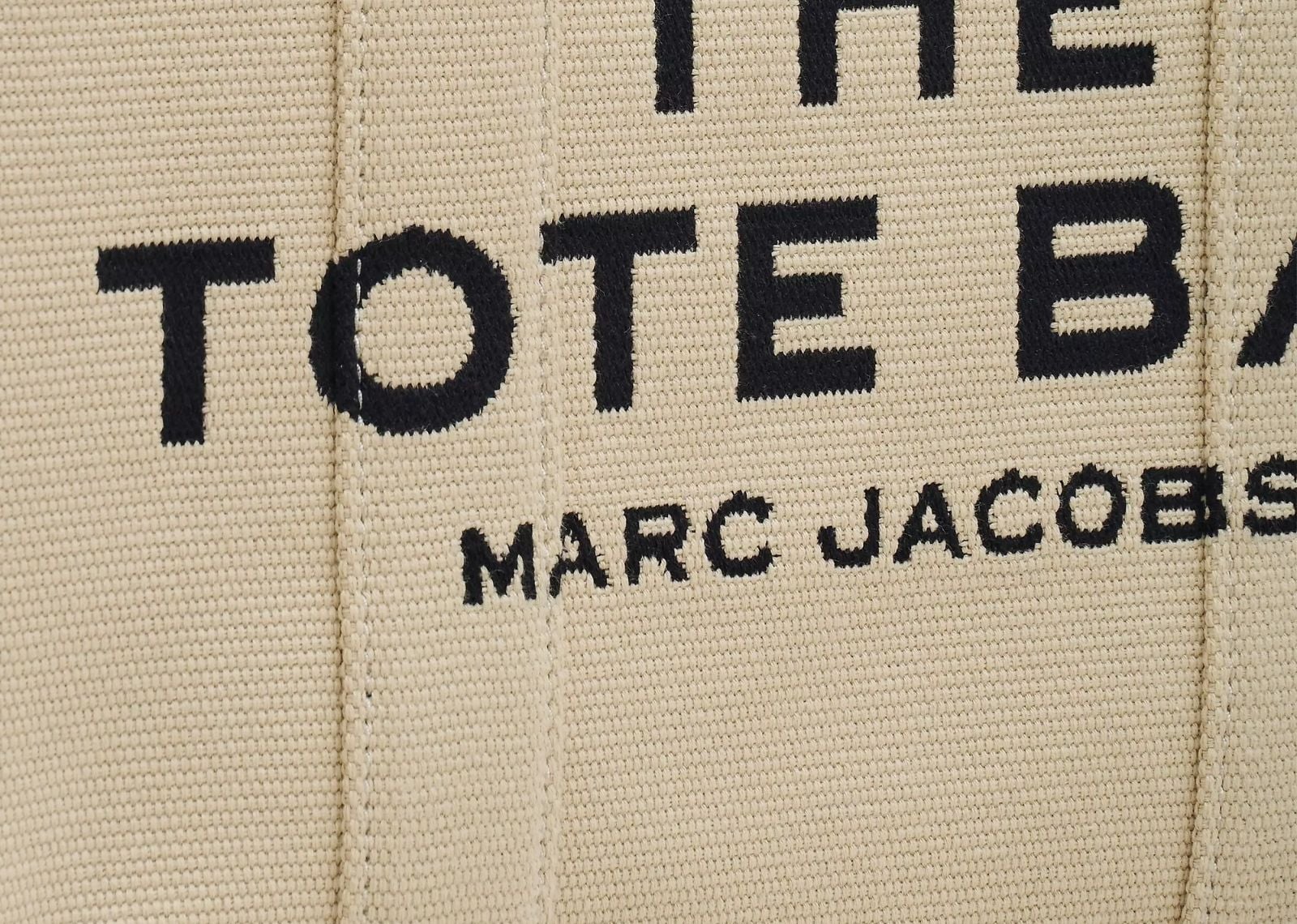 The Medium Tote Bag Jacquard Warm Sand