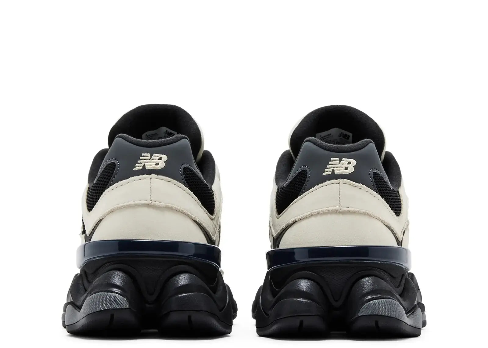 9060 Off White Black