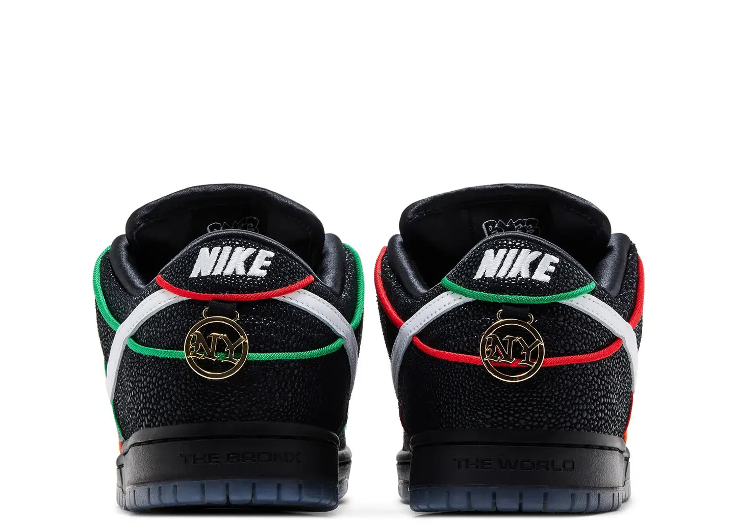 SB Dunk Low Bronx Girls Skate