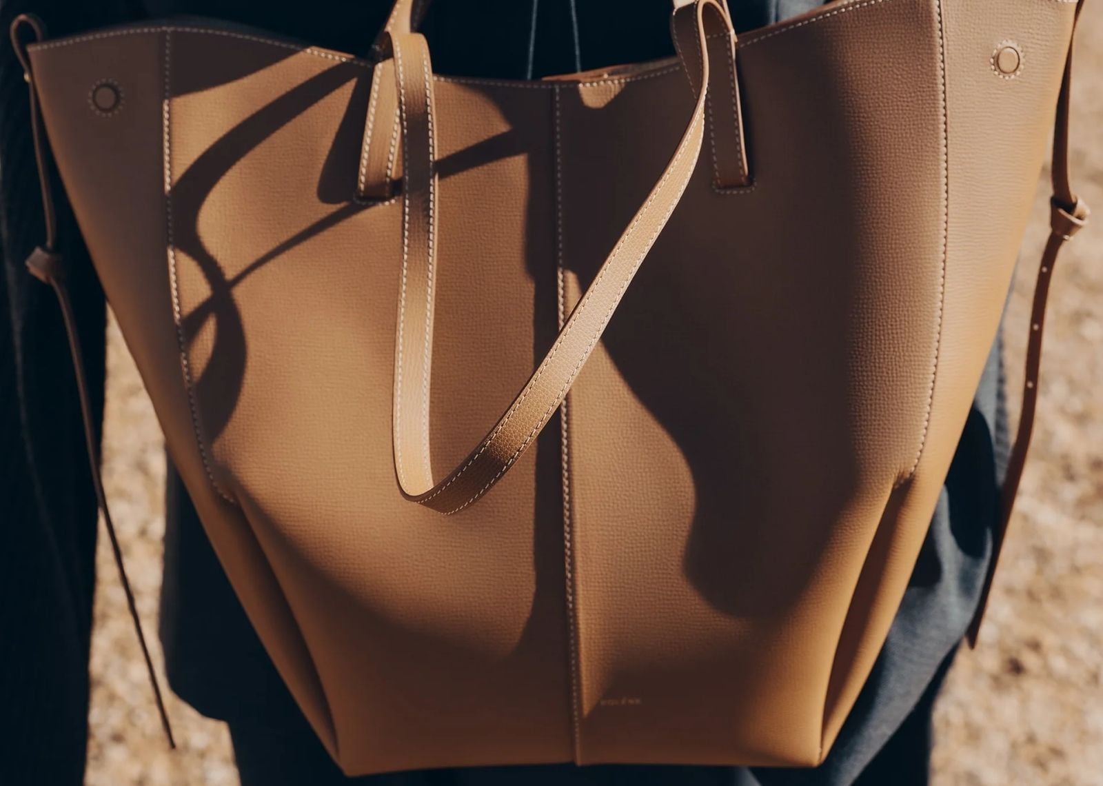 Cyme Tote Edition Textured Camel