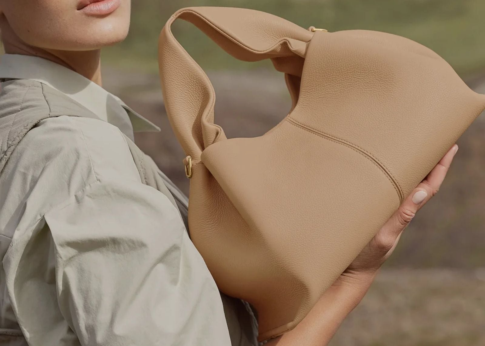 Numéro Neuf Edition Textured Beige